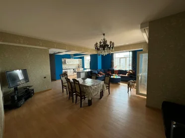 Kirayə 4 otaq mənzil 160m² , Bakı , Binəqədi 