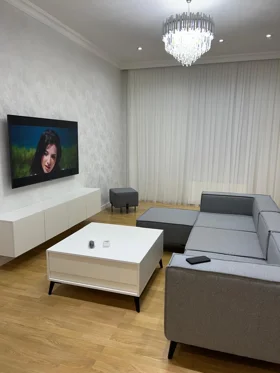 Kirayə 3 otaq mənzil 80m² , Bakı , Səbail 