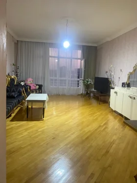 Kirayə 2 otaq mənzil 120m² , Bakı , Nəsimi 