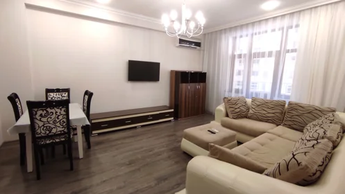 Kirayə 2 otaq mənzil 65m² , Bakı , Xətai 