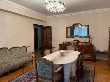 Kirayə 3 otaq mənzil 110m² , Bakı , Səbail , Badamdar