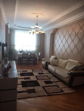 Kirayə 3 otaq mənzil 140m² , Bakı , Yasamal , Yasamal