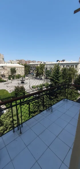 Kirayə 3 otaq mənzil 80m² , Bakı , Nəsimi 