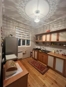 Kirayə 3 otaq bağ evi 70m² , Xırdalan  