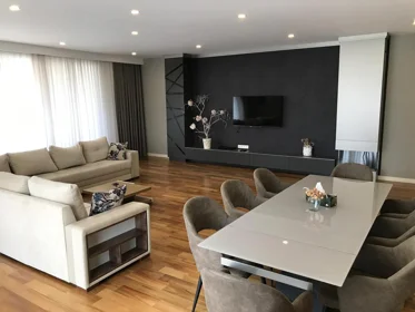 Kirayə 5 otaq mənzil 350m² , Bakı , Səbail 