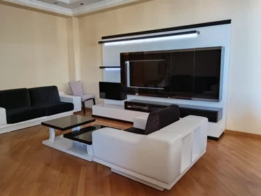 Kirayə 3 otaq mənzil 153m² , Bakı , Nərimanov 