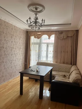 Kirayə 3 otaq mənzil 80m² , Bakı , Nərimanov 