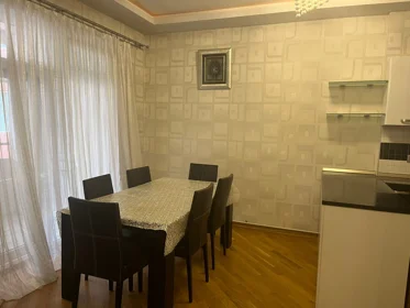 Kirayə 3 otaq mənzil 100m² , Bakı , Xətai 