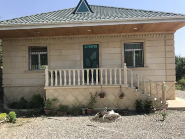 Kirayə 4 otaq bağ evi 115m² , Quba  