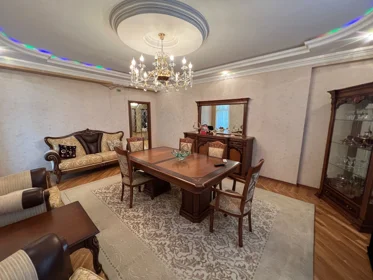 Kirayə 3 otaq mənzil 138m² , Bakı , Binəqədi , 8-ci mikrorayon