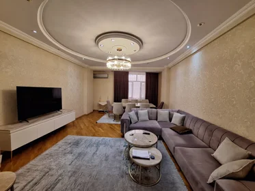 Kirayə 2 otaq mənzil 115m² , Bakı , Xətai 