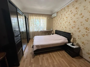 Kirayə 3 otaq mənzil 80m² , Bakı , Nərimanov 