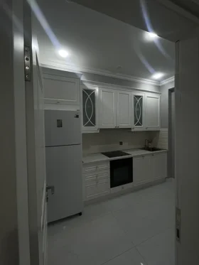 Kirayə 2 otaq mənzil 65m² , Bakı  , 28 May