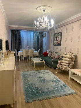 Kirayə 3 otaq mənzil 148m² , Bakı , Nizami 