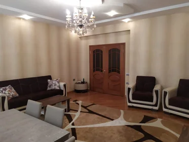 Kirayə 3 otaq mənzil 137m² , Bakı , Xətai 