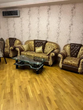 Kirayə 3 otaq mənzil 150m² , Bakı , Nərimanov 