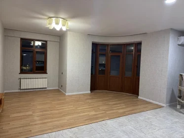 Kirayə 4 otaq ofis 143m² , Bakı , Nərimanov 