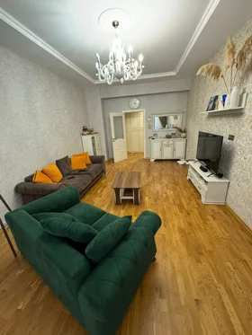 Kirayə 3 otaq mənzil 120m² , Bakı , Səbail 