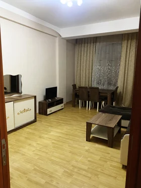 Kirayə 2 otaq mənzil 80m² , Bakı , Nərimanov 