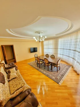 Kirayə 3 otaq mənzil 165m² , Bakı , Xətai 