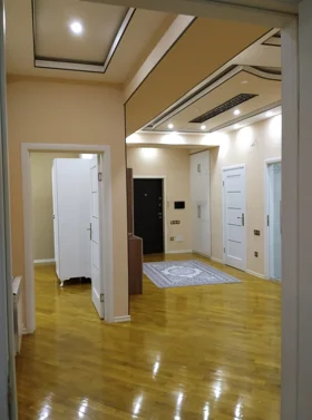 Kirayə 3 otaq mənzil 130m² , Bakı , Xətai 